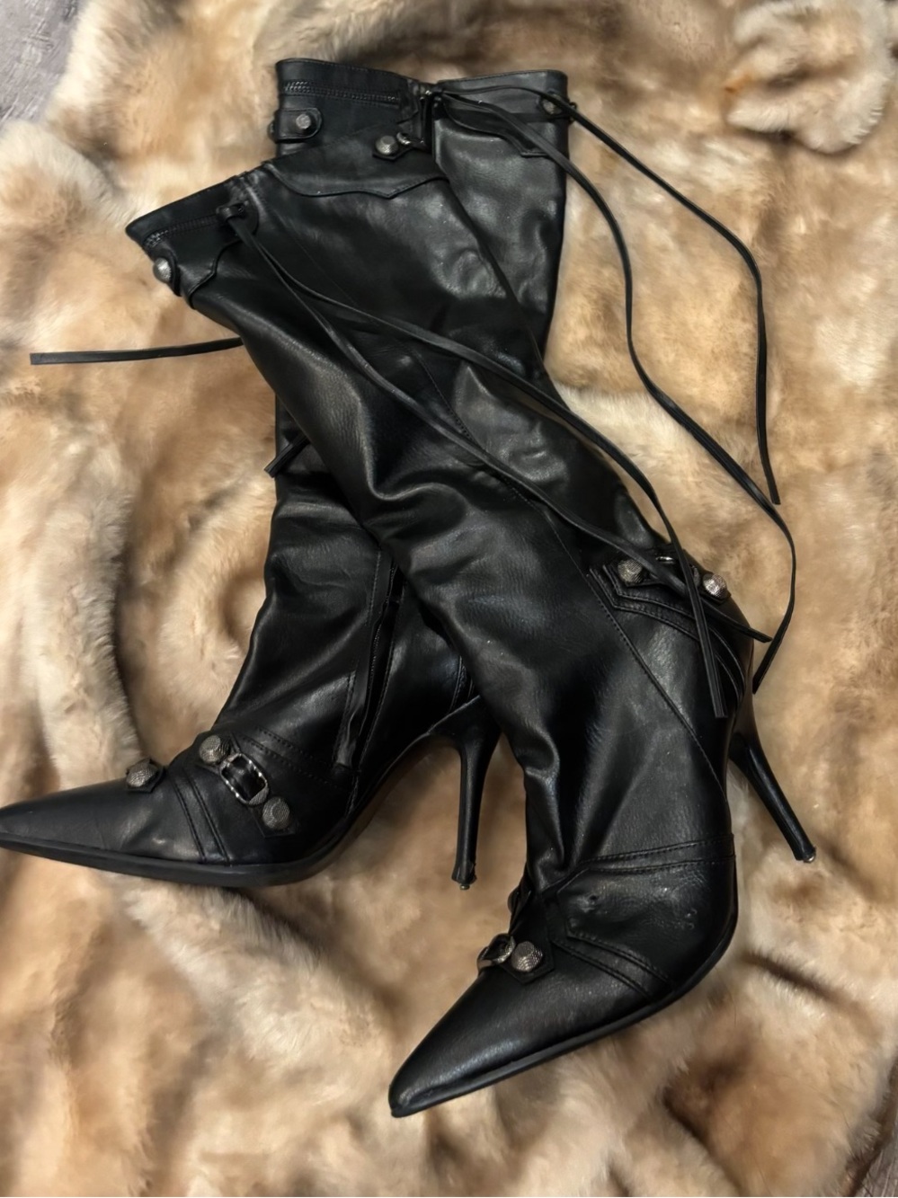 Black Leather Pointed-Toe Lace-Up Women's Boots